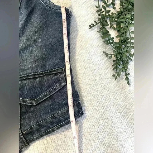 Chico’s Denim Ruffle Open Vest Size 1 - Picture 5 of 5